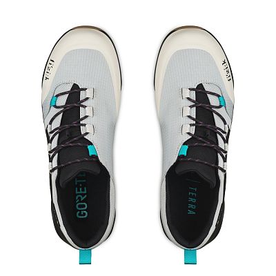 Превью  Велоботинки туристические FIZIK Terra Ergolace GTX Ice Grey/Black